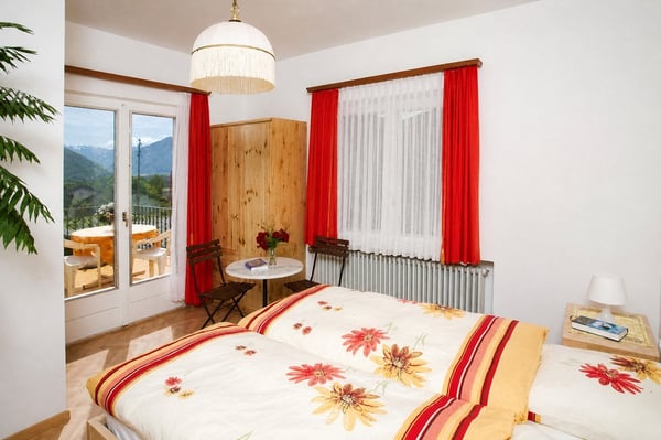Hotel-ristorante con 9 camere, giardino e 10 posti auto 5
