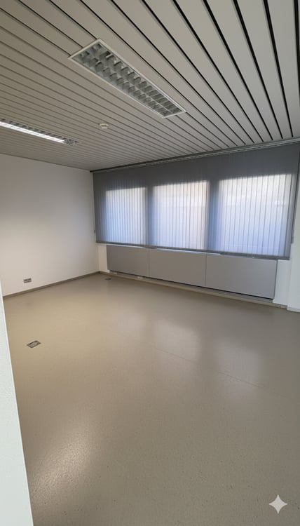 LOCARNO/MURALTO Spazio professionale di 24 m² fronte stazione 8