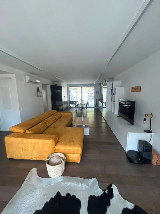 MURALTO, ELEGANTE 3½ IN POSIZIONE CENTRALE 2