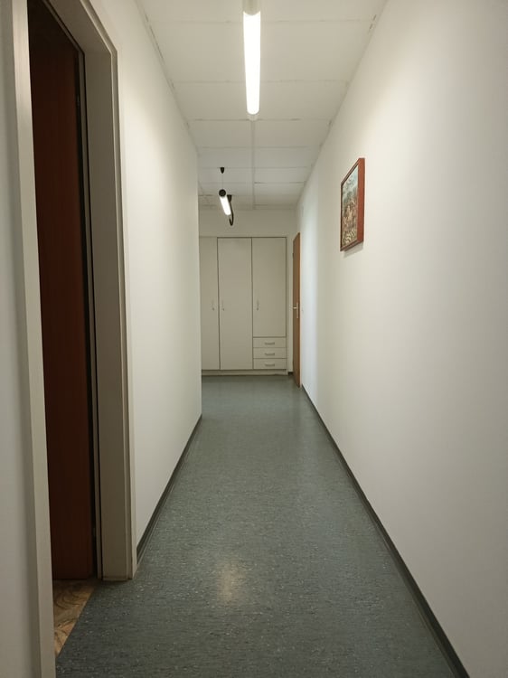 Locarno - Spazio professionale di 2.5 locali nella Torre Panorama 5