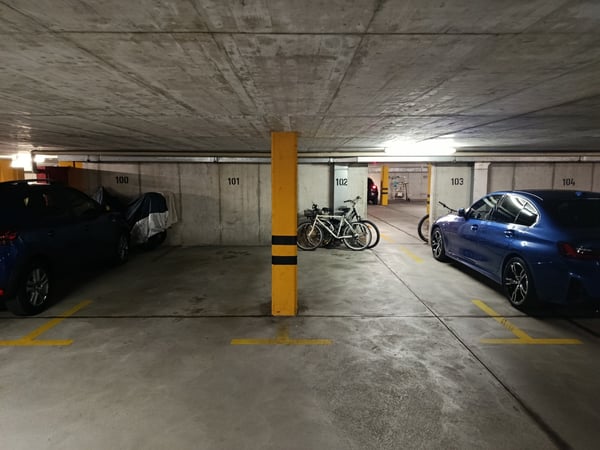 Locarno - Spazio professionale di 2.5 locali nella Torre Panorama 10