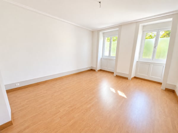 1er loyer offert ! Appartement de 3 pièces situé au rez-de-chaussée 5