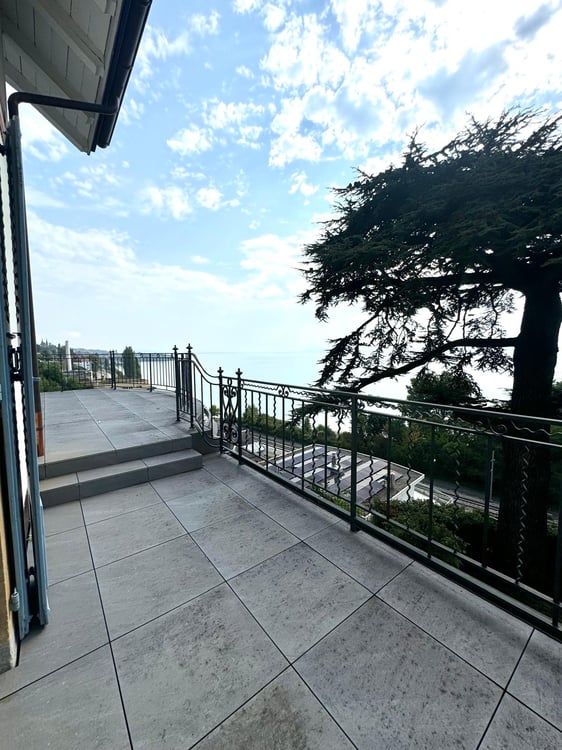 Somptueuse maison de maître avec vue sur le lac et les Alpes 11