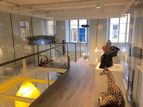 Dans un magnifique écrin, local commercial à Neuchâtel 6