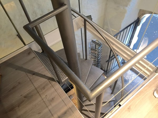 Dans un magnifique écrin, local commercial à Neuchâtel 5