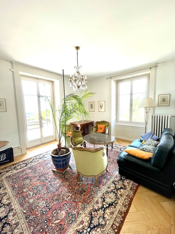 Avec vue sur le lac et les Alpes, idéalement pour les étudiants, ch... 3