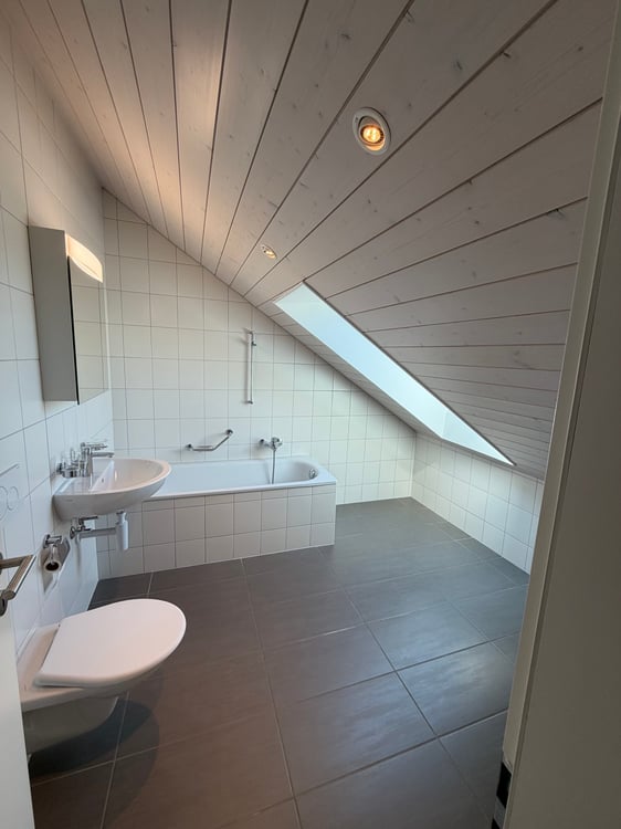 Charmant duplex lumineux de 4 pièces avec mezzanine ? Neuchâtel 10