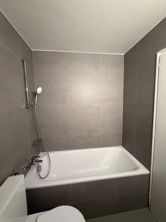 Appartement entièrement rénové avec un magnifique dégagement sur le... 8
