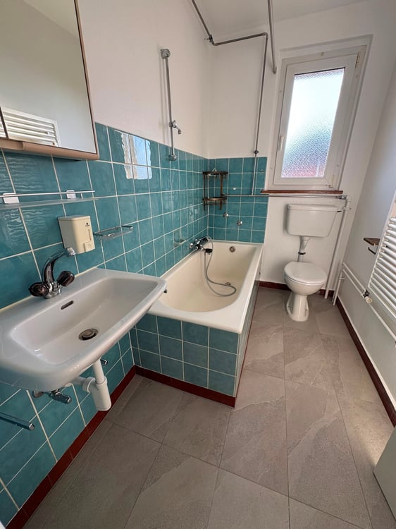 Bel appartement de 1.5 pièces situé au 4ème étage avec balcon et vu... 5
