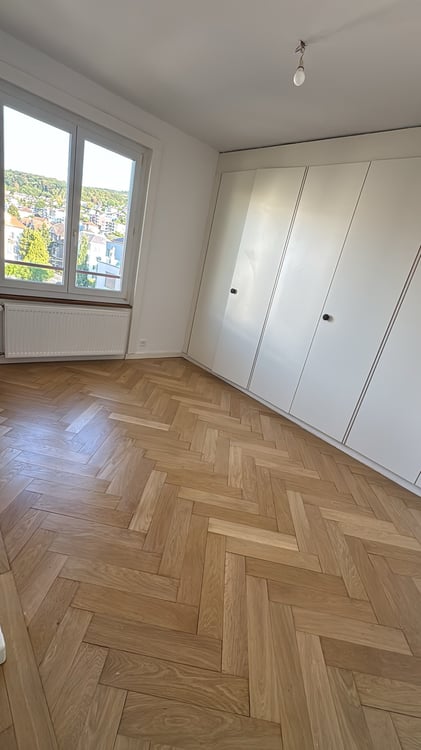 Bel appartement de 1.5 pièces situé au 4ème étage avec balcon vue s... 6