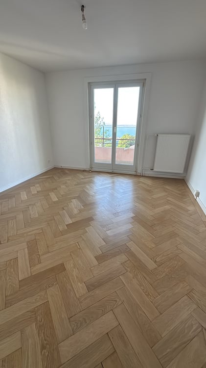 Bel appartement de 1.5 pièces situé au 4ème étage avec balcon vue s... 4
