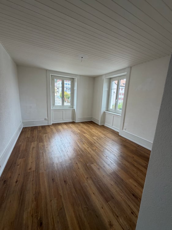 Logement de 3.5 pièces situé au 3ème étage est 1