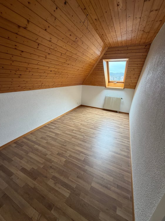 Duplex de 3,5 pièces situé au 5ème étage est 4