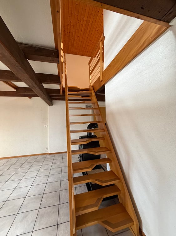 Duplex de 3,5 pièces situé au 5ème étage est 6