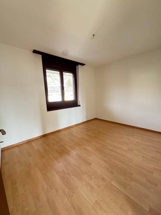 Moderne 1-Zimmer-Wohnung mit Balkon in Biel/Bienne 9