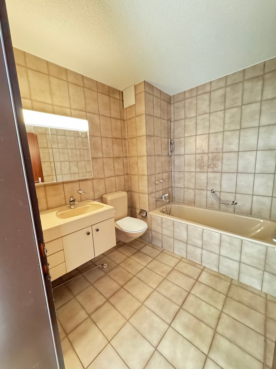 Moderne 1-Zimmer-Wohnung mit Balkon in Biel/Bienne 10