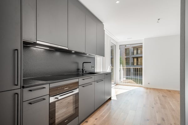 Moderne 2.5-Zimmer-Neubauwohnung mit Balkon in Adliswil 1