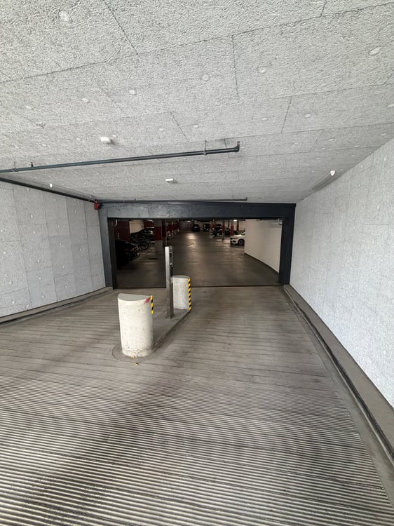 Underground Parking Space for Rent in Adliswil 10