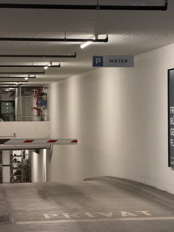 Tiefgaragenplatz in moderner Wohnanlage in Adliswil 4
