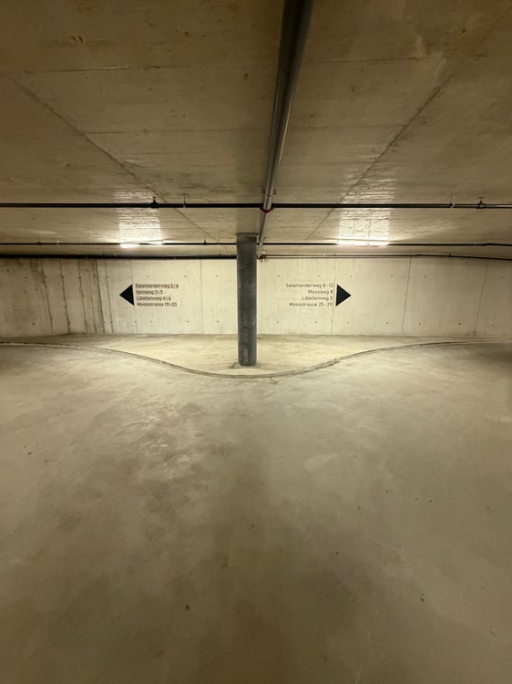 Tiefgaragenplatz in moderner Wohnanlage in Adliswil 3