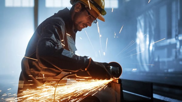 Neubau NEUHUUS - Deckenhöhe bis zu 7.8m 3