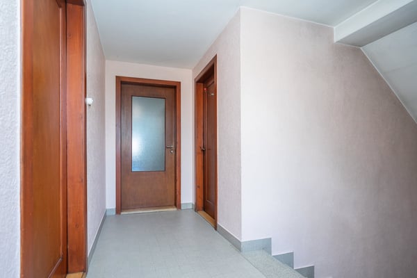 Heimelige Dachwohnung im Herzen von Wattenwil 3