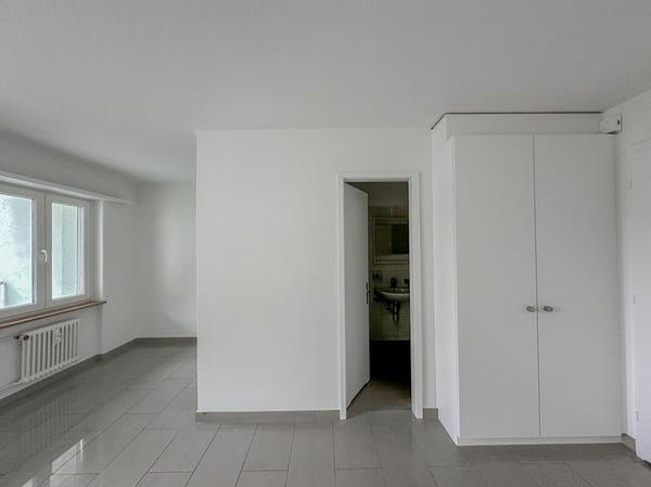 zentrale 2-Zimmerwohnung mit Balkon 2