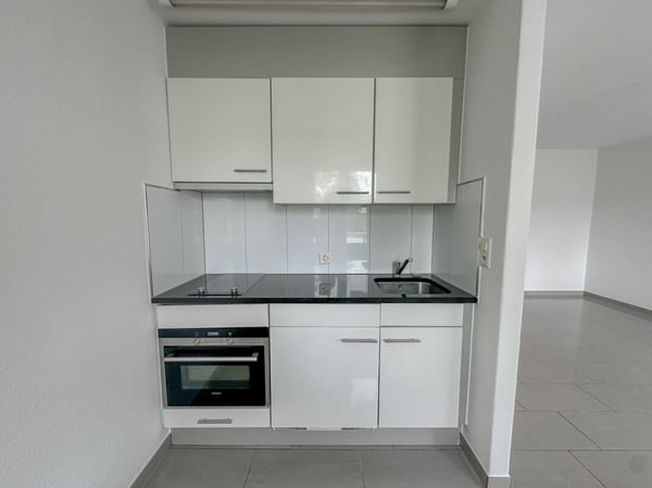 zentrale 2-Zimmerwohnung mit Balkon 5