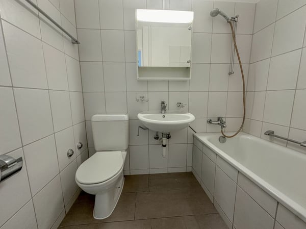 zentrale 2-Zimmerwohnung mit Balkon 6