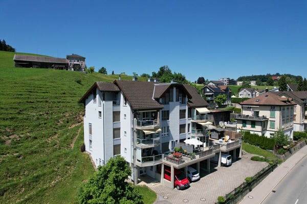 Grosszügiges Wohnen mit Wintergarten, Cheminée und beeindruckender Terrasse 4