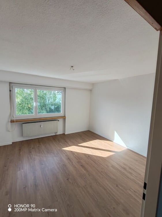 Charmante 2.5 Zimmerwohnung 6