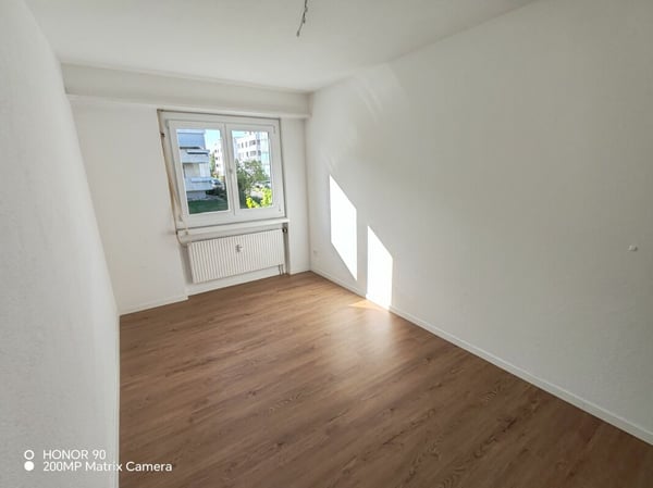 Familienfreundliche 4.5 Zimmerwohnung 6