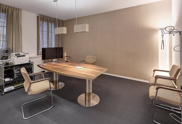 Surface commerciale et bureaux au centre ville 4