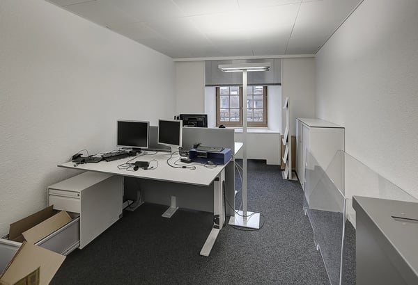 Surface commerciale et bureaux au centre ville 3