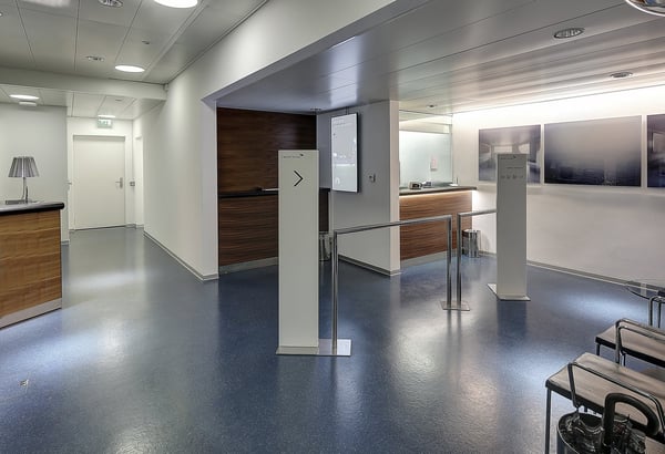 Surface commerciale et bureaux au centre ville 8