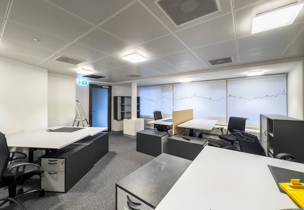 Attraktive Gewerbeimmobilie im Zentrum von Neuhausen am Rheinfall 8