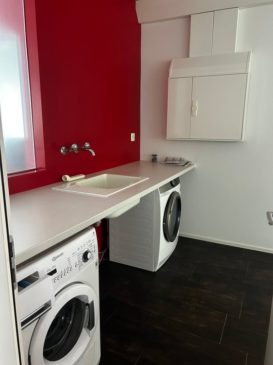 Aussergewöhnliche Designwohnung mit offenem Wohnkonzept im Herzen von Reinach 7