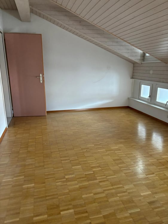 Spazioso monolocale Piazza Grande 7