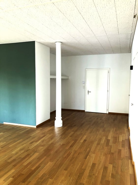 Arbeitsplatz mit Charme - direkt am roten Platz 2