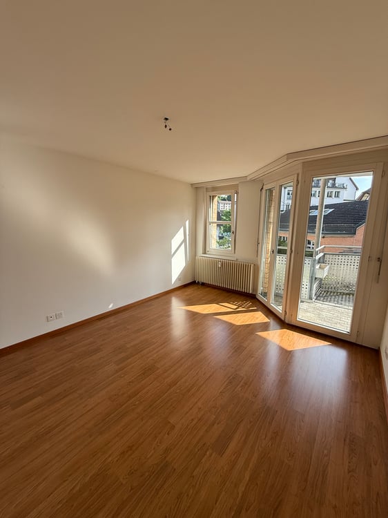 Helle 1.5-Zimmer-Wohnung mit Balkon am Kasernenplatz 2