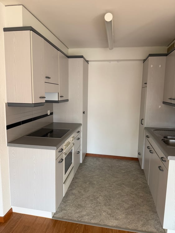 Helle 1.5-Zimmer-Wohnung mit Balkon am Kasernenplatz 4