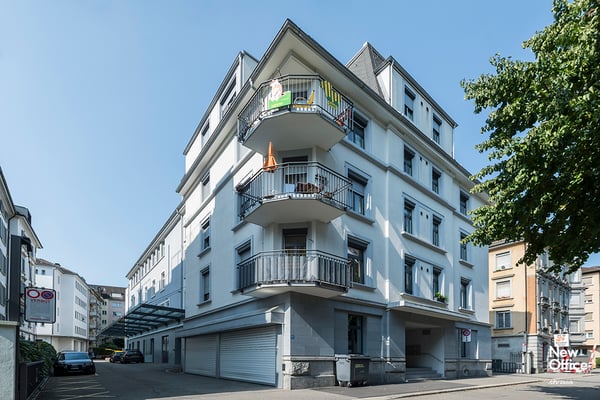 Bequeme Parkplätze in der Nähe vom Bahnhof Wiedikon 1