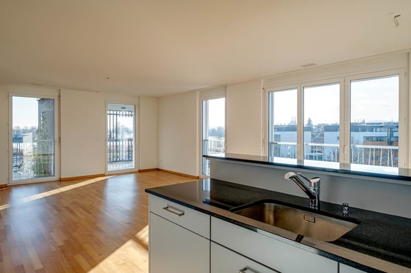 Lichtdurchflutete Wohnung mit eigenem Sitzplatz 6