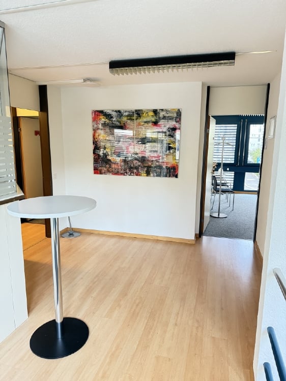 Büro im Zentrum von Luzern inkl. Parkplätzen vor dem Haus und direkt am Veloweg Freigleis 4