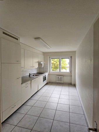 Wir vermieten diese schöne 4-Zimmerwohnung 4