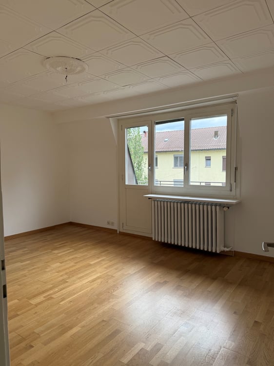 3-Zimmer-Altbauwohnung direkt beim Bahnhof Oerlikon 2