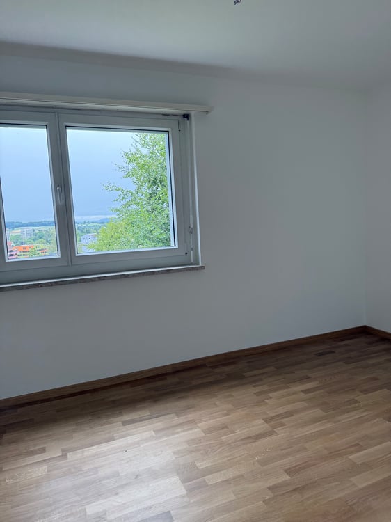 Schöne und sonnige 3-Zimmerwohnung zu vermieten 5