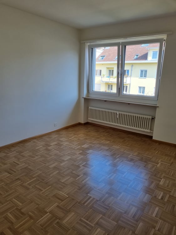 2-Zimmerwohnung im 4. OG zu vermieten 5