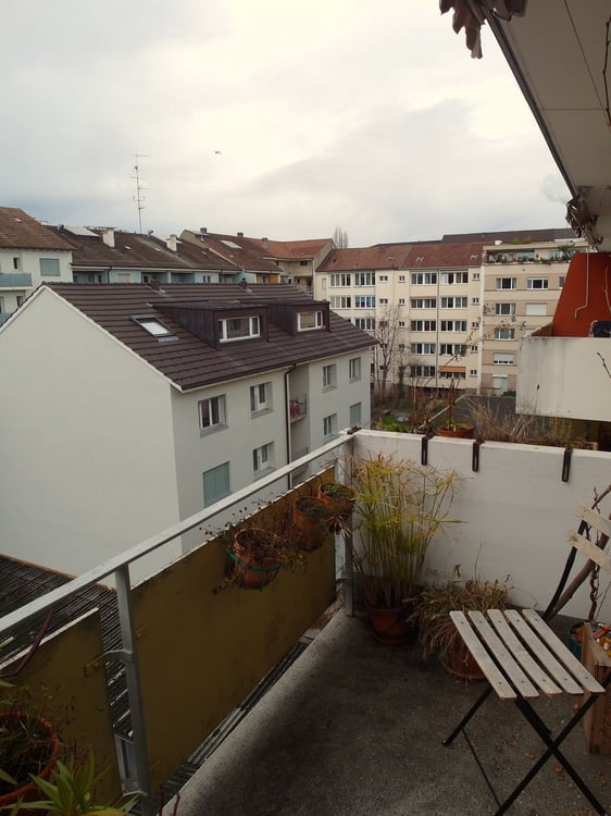 Lichtdurchflutete 2-ZWG ab 15.10.26 oder nach Vereinbarung. 7