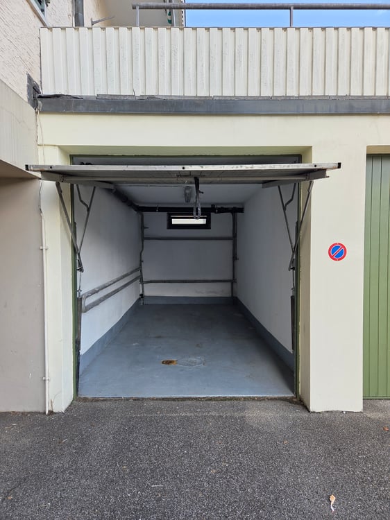 Garagenbox an zentraler Lage in Oerlikon zu vermieten 2